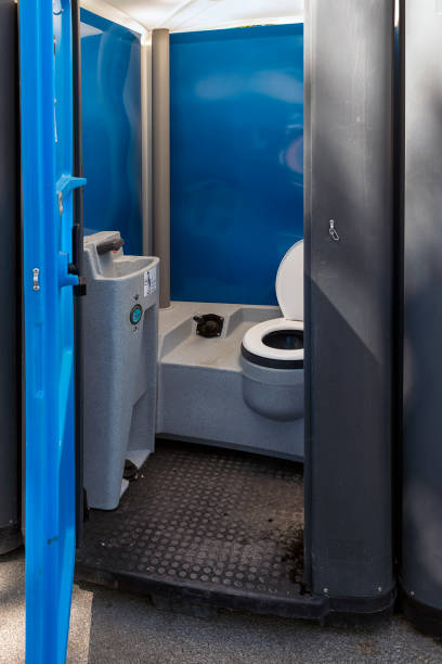 Best Affordable portable toilet rental  in Hialeah, FL